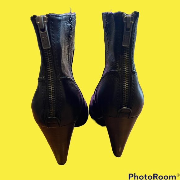 ✨FRYE REGINA Heel Bootie ✨ - Picture 3 of 6